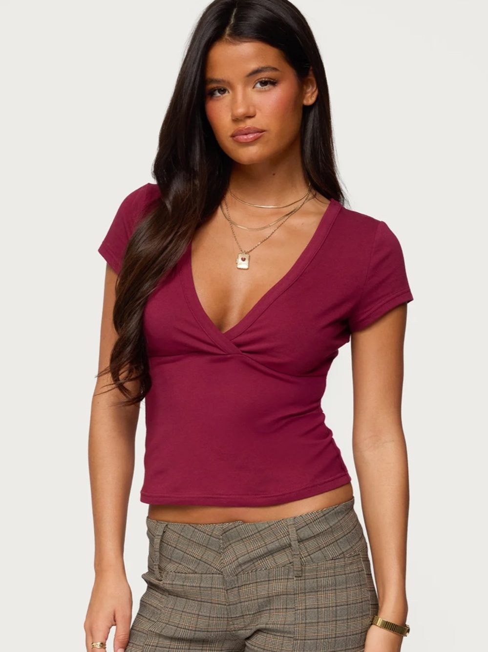 NWOT Edikted Merinda V Neck T Shirt XL